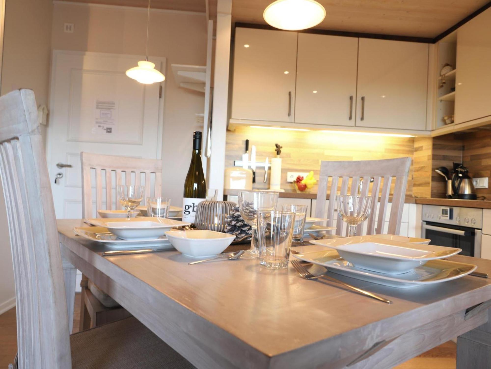 Schoenes Neues Hochwertig Renoviertes 2-Zimmer Appartement In Der 4. Etage. Вестерланд Экстерьер фото