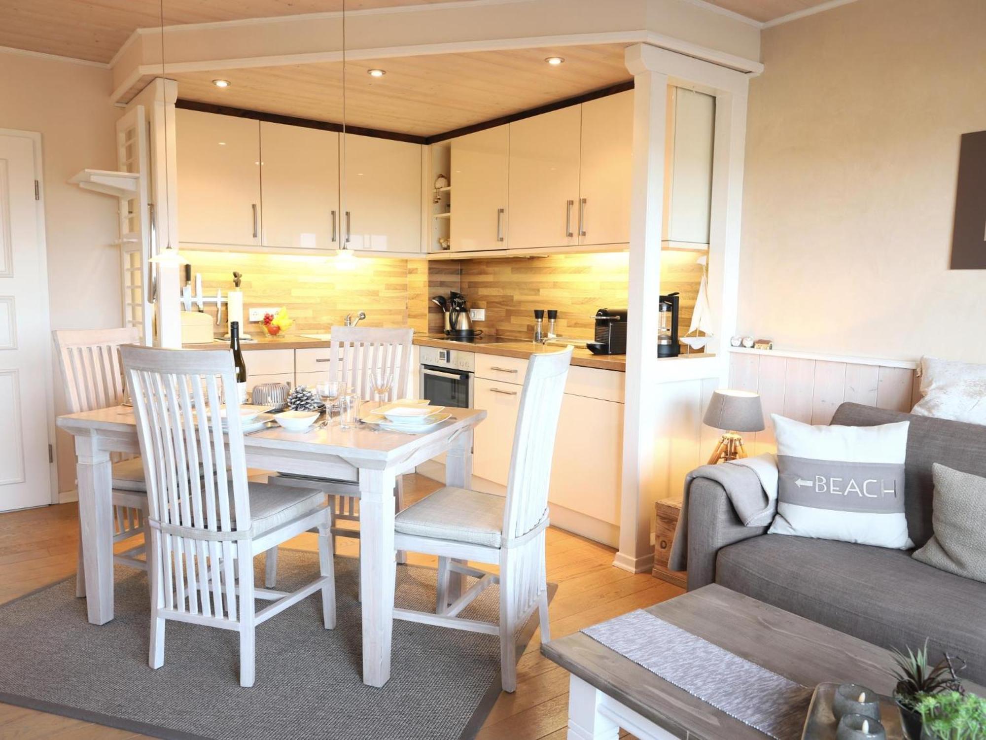 Schoenes Neues Hochwertig Renoviertes 2-Zimmer Appartement In Der 4. Etage. Вестерланд Экстерьер фото
